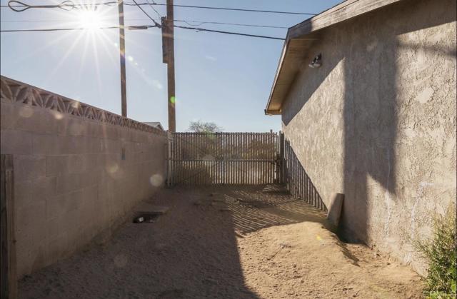 Detail Gallery Image 16 of 39 For 249 W Graaf Ave, Ridgecrest,  CA 93555 - 4 Beds | 2 Baths