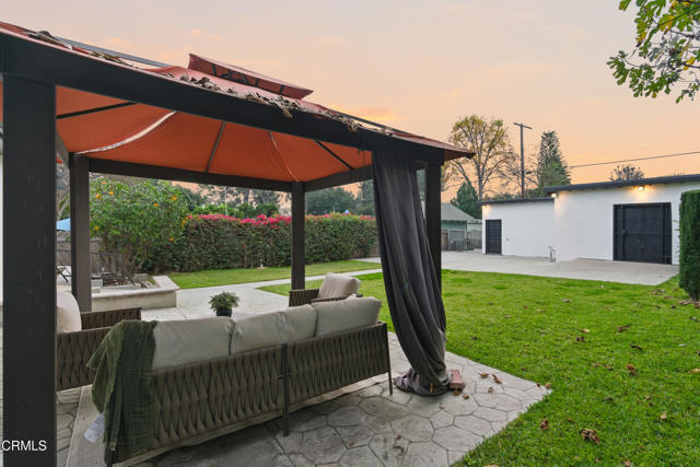 Detail Gallery Image 14 of 17 For 967 N El Molino Ave, Pasadena,  CA 91104 - 3 Beds | 2 Baths