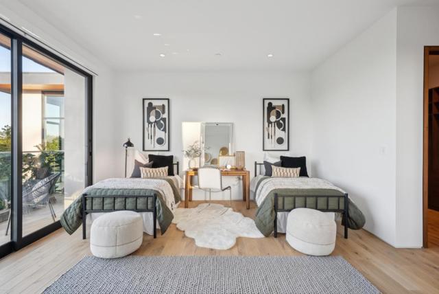 855 Darrell Road, Hillsborough CA: https://media.crmls.org/mediaz/cc21700f-c472-46ae-916d-6683b6899d24.jpg