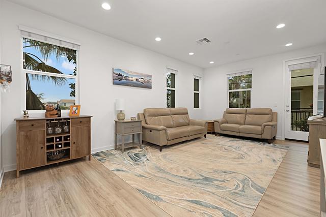 Detail Gallery Image 20 of 42 For 4214 Mission Ranch Way, Oceanside,  CA 92057 - 2 Beds | 2/1 Baths