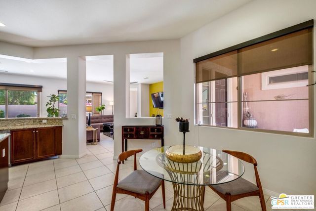 81091 Avenida Colonias, Indio CA: https://media.crmls.org/mediaz/cc221998-a38b-43dd-a0bf-835639e8ec9e.jpg