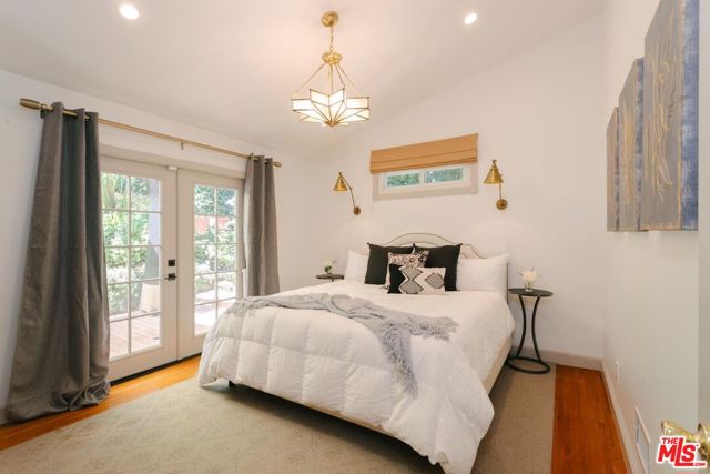 2055 Outpost Drive, Los Angeles CA: https://media.crmls.org/mediaz/cc232486-8a95-4a11-a5cf-d716ac2a0f86.jpg