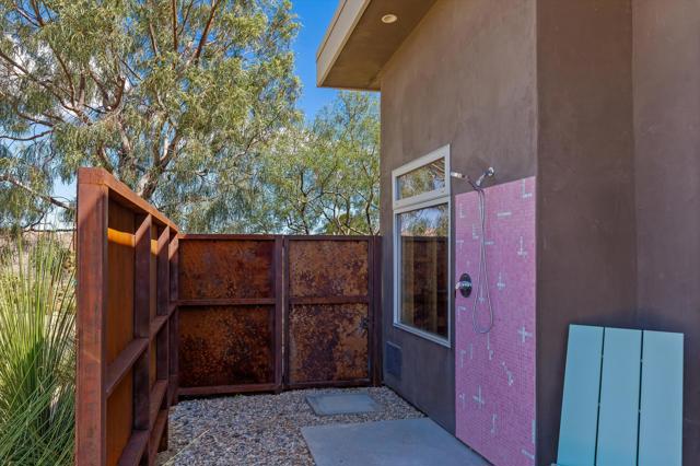 8744 Star Lane, Joshua Tree CA: https://media.crmls.org/mediaz/cc233eaf-03c2-4182-ac23-db66aaed0036.jpg