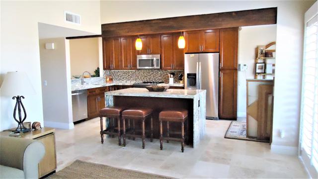 72346 Sommerset Drive, Palm Desert CA: https://media.crmls.org/mediaz/cc243448-f979-4686-aaac-178bdddf58d0.jpg