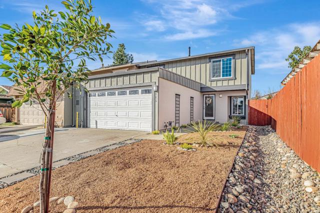 115 Lilly Avenue, Gilroy CA: https://media.crmls.org/mediaz/cc24d7ee-a58e-4f20-a1ac-5a52046373c7.jpg