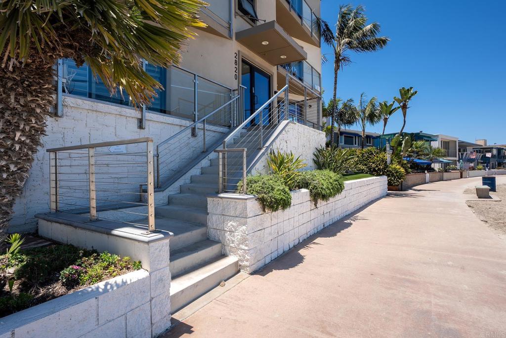 2820 Bayside Walk - photo 2