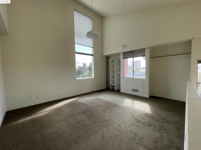 Image 12 of 23 For 6450 Doyle Street