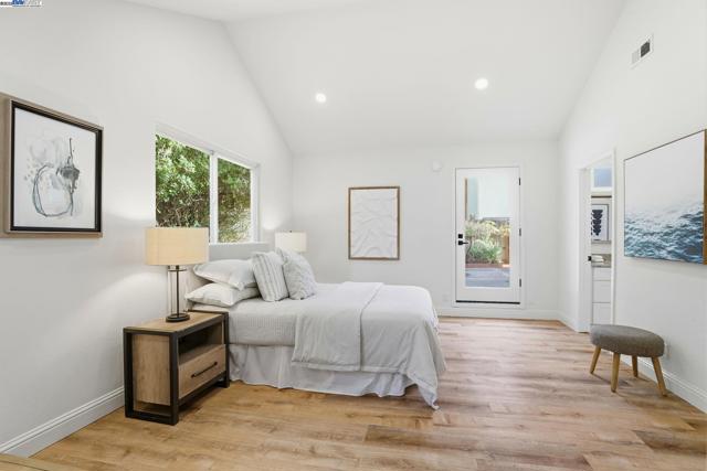 240 Carmelita Pl, Fremont CA: https://media.crmls.org/mediaz/cc266571-f434-4df6-8d70-c7f3e60da61c.jpg