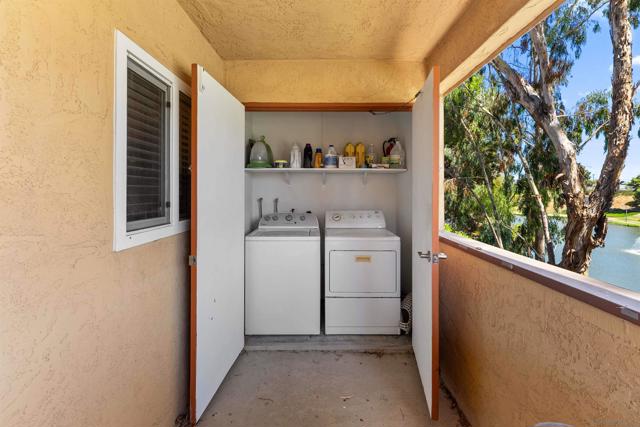 506 Calle Montecito, Oceanside CA: https://media.crmls.org/mediaz/cc2697d0-9554-4e69-93b5-93bfabb3777e.jpg