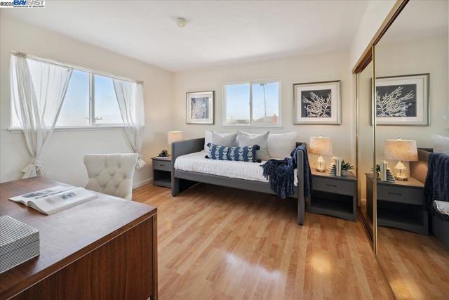3457 Hackamore Dr, Hayward CA: https://media.crmls.org/mediaz/cc27ab82-127f-4dd1-b998-1b9d6b8a36b3.jpg