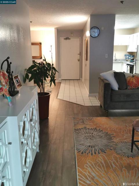 Image 8 of 25 For 555 Pierce St  328