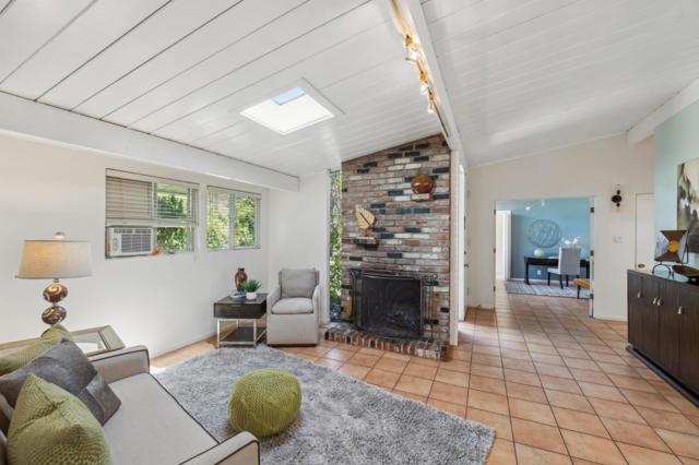 342 Carolina Lane, Palo Alto CA: https://media.crmls.org/mediaz/cc28e8a0-f837-4d0d-b251-b79caa6c6f63.jpg