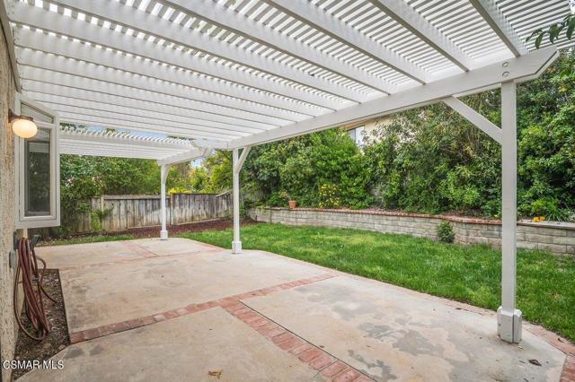 4139 Lost Springs Drive, Agoura Hills CA: https://media.crmls.org/mediaz/cc2a8247-e135-40e6-a9d1-10237e2159f3.jpg