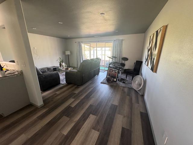 636 Yellowstone Drive, Vacaville CA: https://media.crmls.org/mediaz/cc2a98d0-40b4-47f0-bfef-239e5449971c.jpg