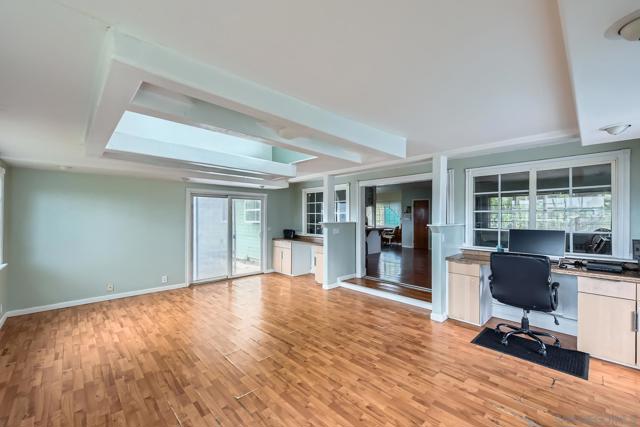 2535 Corona St, Lemon Grove CA: https://media.crmls.org/mediaz/cc2b0688-27d5-4dfe-bca2-6344c741ab71.jpg