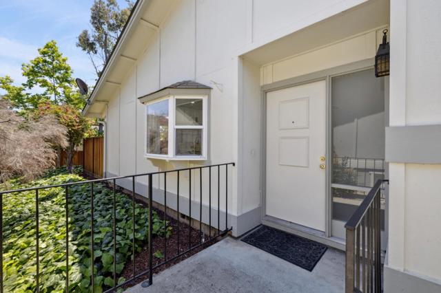 10892 Northfield Square, Cupertino CA: https://media.crmls.org/mediaz/cc2b4498-65d9-4864-ac82-d6c2067ef733.jpg
