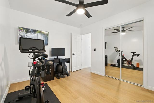 4862 Kesling Ct, San Diego CA: https://media.crmls.org/mediaz/cc2ba40f-b994-4e86-a9d7-5a67951168dd.jpg