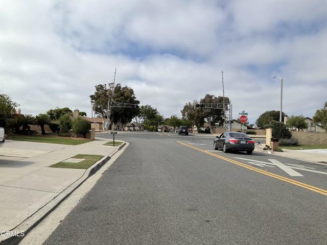 1101 Novato Drive, Oxnard CA: https://media.crmls.org/mediaz/cc2d8731-cec0-45a8-acd1-9a54a0a5ebdf.jpg