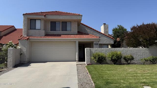 15503 Dracena Avenue, Moorpark CA: https://media.crmls.org/mediaz/cc2e6db2-81e1-4c1f-8590-60e8c8550008.jpg