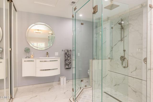 5684 Recodo Way, Camarillo CA: https://media.crmls.org/mediaz/cc2efe63-20a4-4c05-abfc-2de3ca35874d.jpg