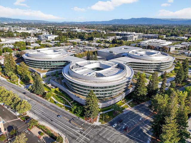 814 Gail Avenue, Sunnyvale CA: https://media.crmls.org/mediaz/cc2fc4d0-58ac-45d5-8d13-d58eb017eb5a.jpg