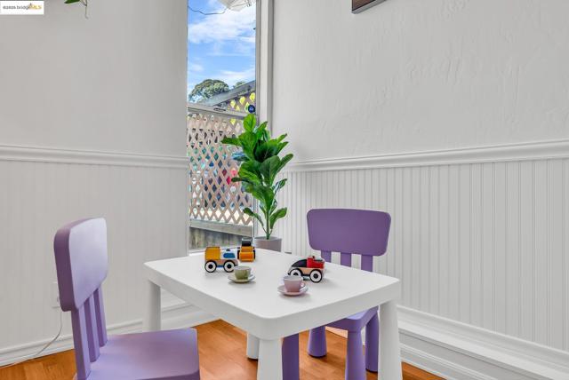 7231 Plank Ave, El Cerrito CA: https://media.crmls.org/mediaz/cc302401-436e-4d9c-9c76-e1b26eb9dd66.jpg