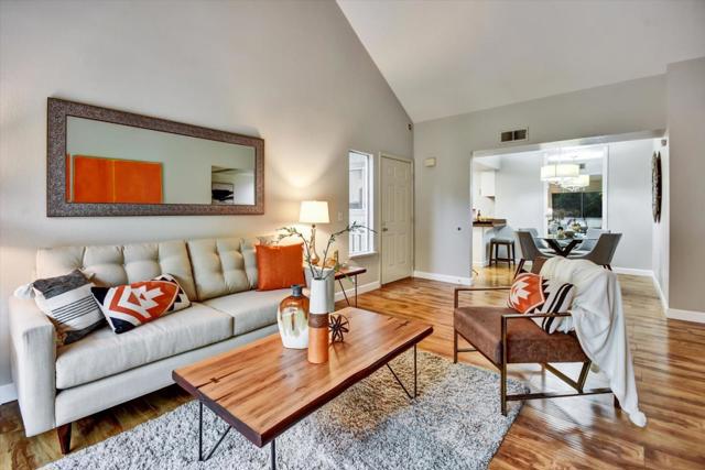1086 Summerplace Drive, San Jose CA: https://media.crmls.org/mediaz/cc3112ab-955b-4e1c-a115-f820fe1abd69.jpg