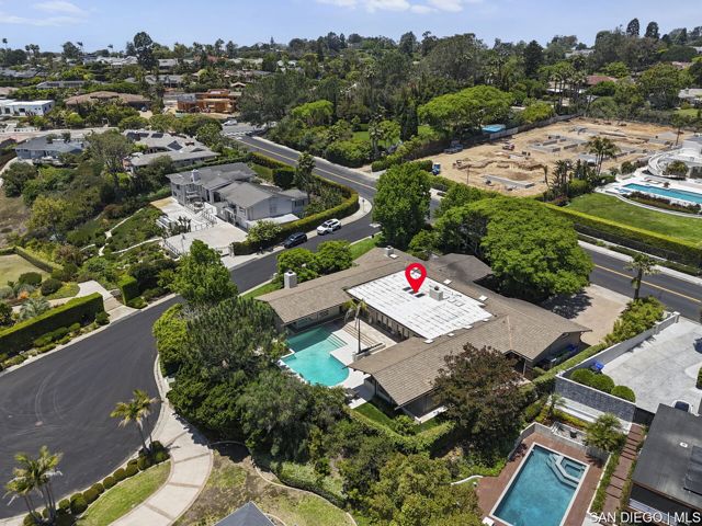 5931 Citadel CIR, La Jolla CA: https://media.crmls.org/mediaz/cc312f8e-63fb-4427-ab37-f25146990a24.jpg