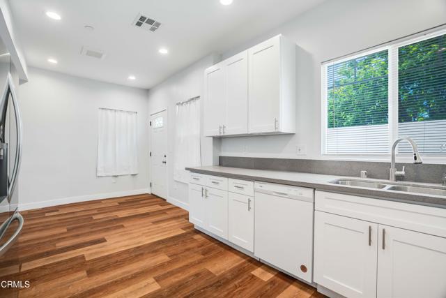 300 E Alhambra Road, Alhambra CA: https://media.crmls.org/mediaz/cc3180ee-5e97-453c-99d9-d6ed16450f18.jpg