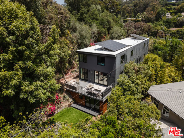 12220 Benmore Terrace, Los Angeles CA: https://media.crmls.org/mediaz/cc3181b7-a4a8-4d75-a40d-83c006296cf7.jpg