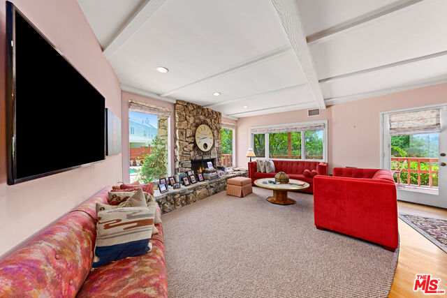 Image 12 of 39 For 821 Glenmere Way