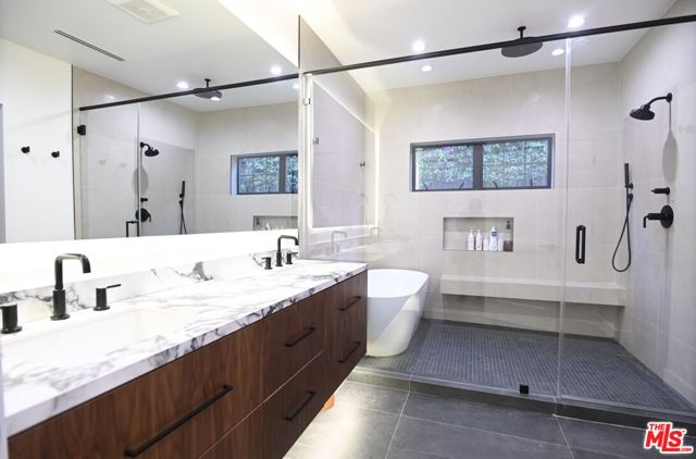 1430 Stearns Drive, Los Angeles CA: https://media.crmls.org/mediaz/cc326d4d-0739-4a84-9ed7-48ab4cacfd2e.jpg