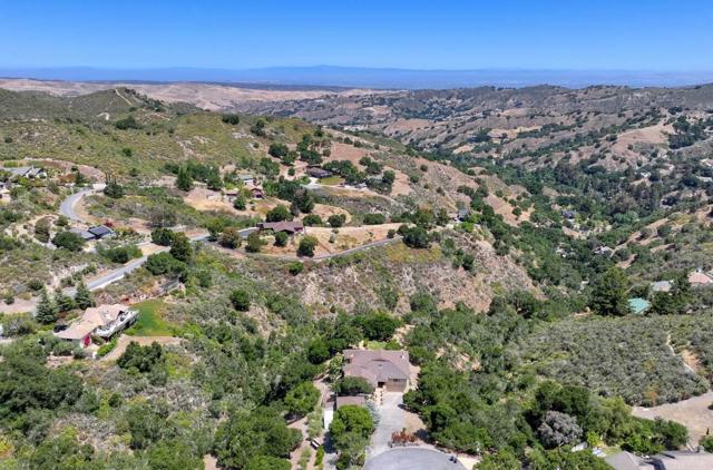 15847 Pleasant Valley Lane, Salinas CA: https://media.crmls.org/mediaz/cc329823-99da-40bc-b04b-0d86df1b4d79.jpg