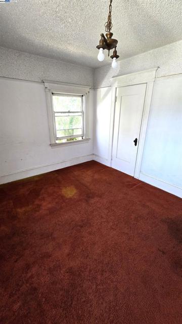 3020 E. 19th st, Oakland CA: https://media.crmls.org/mediaz/cc32a242-6180-471f-91a9-7e8bcfab65f9.jpg