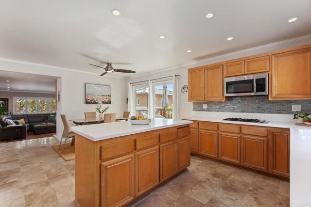 Detail Gallery Image 33 of 56 For 2392 Fire Mountain Dr, Oceanside,  CA 92054 - 2 Beds | 2 Baths