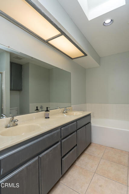 Detail Gallery Image 31 of 51 For 9442 Sylmar Ave #16,  Panorama City,  CA 91402 - 3 Beds | 2/1 Baths