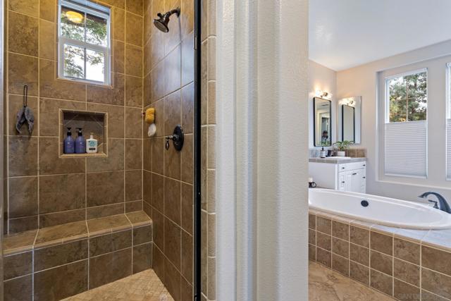 17155 Albert Ave, San Diego CA: https://media.crmls.org/mediaz/cc34dea3-6174-4a89-89a1-edc4b1fd744b.jpg