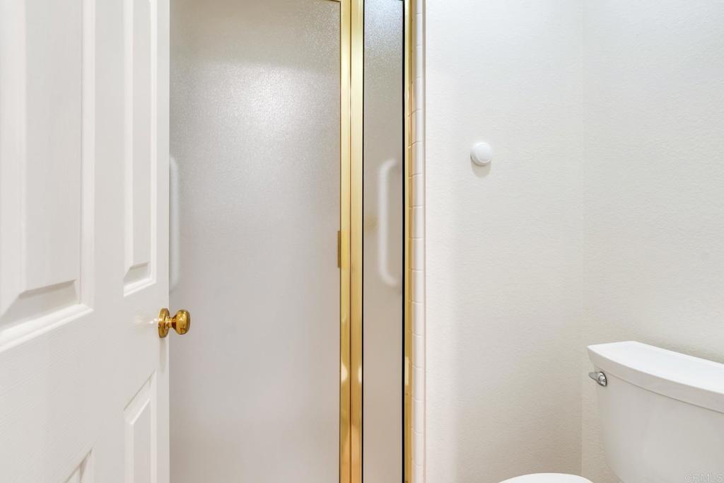 https://media.crmls.org/mediaz/cc354ac6-2fd7-49bd-9a90-dbb92dddd2ef.jpg?preset=X-Large