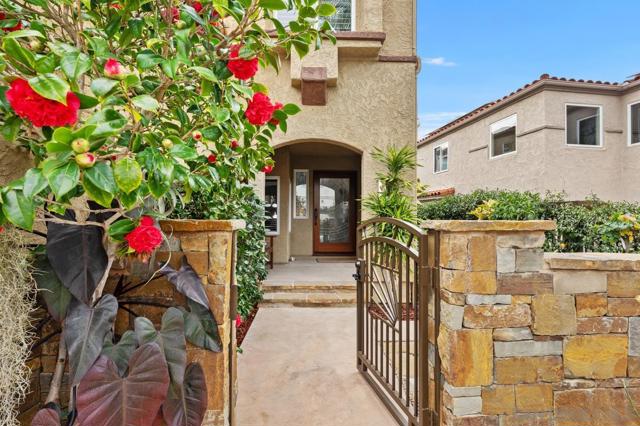 7521 Navigator Circle, Carlsbad CA: https://media.crmls.org/mediaz/cc35f3b3-9bd8-4e84-9296-816e2f8020a2.jpg