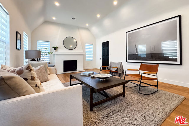 1363 S Curson Avenue, Los Angeles CA: https://media.crmls.org/mediaz/cc3692ab-d0d7-4089-80b4-40f33aea6246.jpg