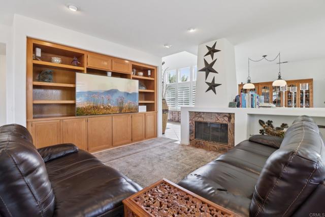 542 Lee Circle, Chula Vista CA: https://media.crmls.org/mediaz/cc36ebe2-f321-441a-8fd7-ad5b124fcbaf.jpg