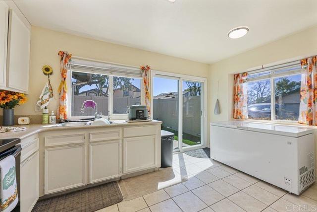 Detail Gallery Image 10 of 33 For 10385 Seth Way, Santee,  CA 92071 - 3 Beds | 2 Baths