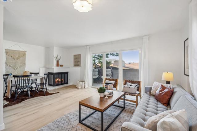 2106 Otis Dr, Alameda CA: https://media.crmls.org/mediaz/cc379a97-ae3d-4f58-98f4-9d57929ff702.jpg