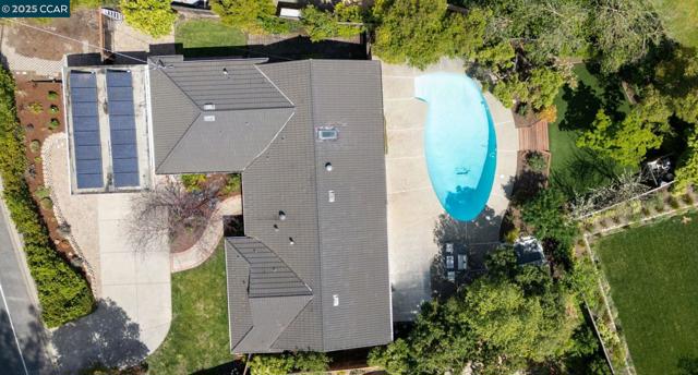 3231 Quandt Rd, Lafayette CA: https://media.crmls.org/mediaz/cc386f92-bf1d-4309-90d7-997b91042829.jpg