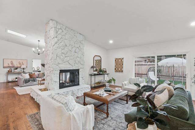 3226 Summit Drive, Escondido CA: https://media.crmls.org/mediaz/cc387ec0-d6aa-4578-a237-e57900bfad6d.jpg