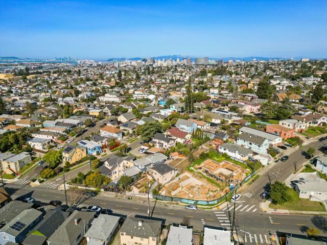 2523 23rd Avenue, Oakland CA: https://media.crmls.org/mediaz/cc3944d0-0413-4305-98a0-9719ab9e1270.jpg