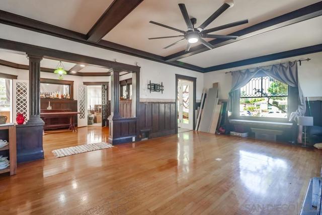 305 F Avenue, National City CA: https://media.crmls.org/mediaz/cc39fd12-121f-436d-8382-d5235435c89b.jpg