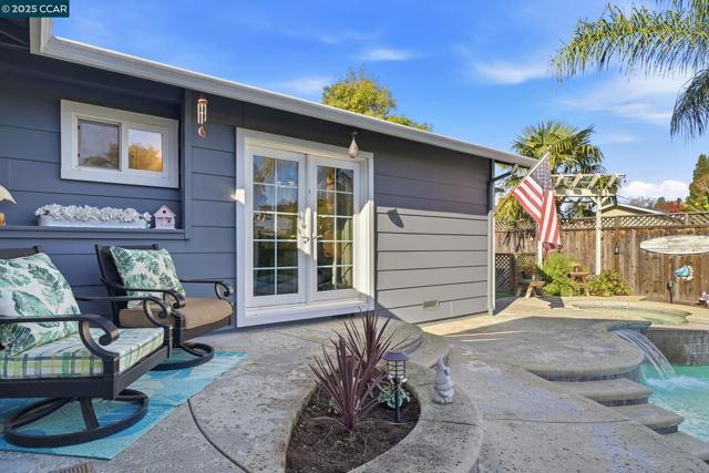 7519 Driftwood Way, Pleasanton CA: https://media.crmls.org/mediaz/cc3a045b-16f1-497c-811d-50ac872b7179.jpg