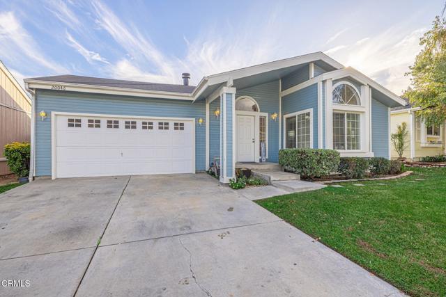 Detail Gallery Image 4 of 50 For 20046 Canyon View Dr, Santa Clarita,  CA 91351 - 3 Beds | 2 Baths