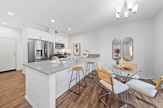 Detail Gallery Image 7 of 34 For 750 Anastasia Ct, El Cajon,  CA 92020 - 3 Beds | 2/1 Baths